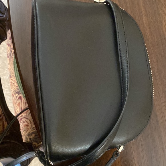 Black crossbody, excellent condition - Picture 5 of 6